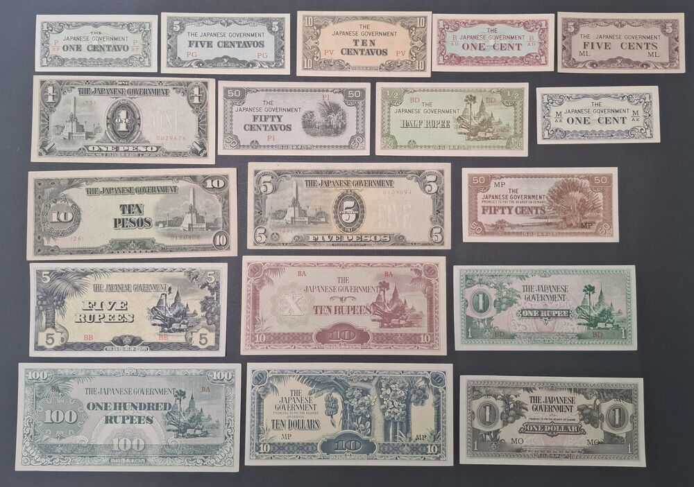 Japanese Occupation WWII - Group of 18 notes - AU/UNC