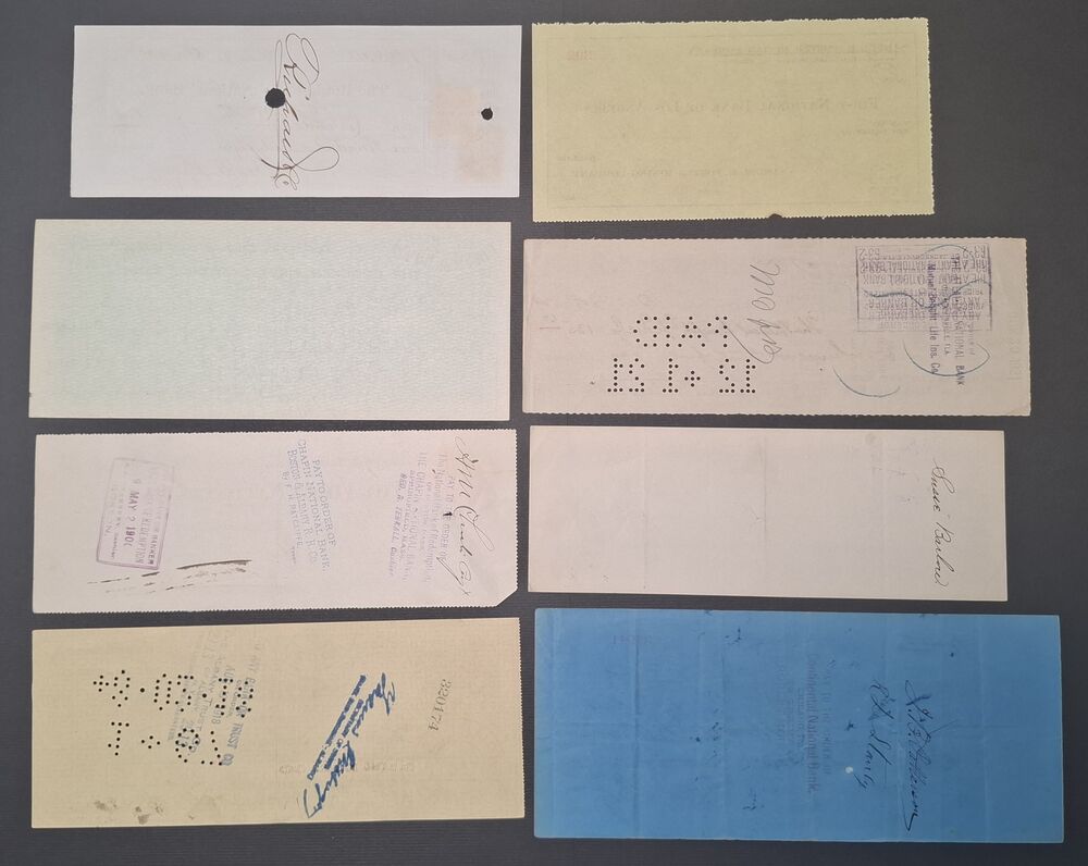  USA - Group of 8 Bank Cheques
